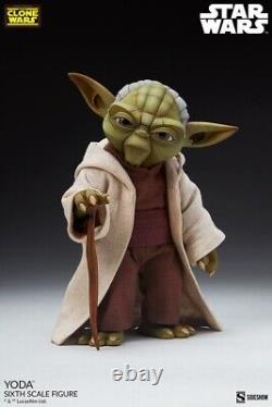 -= SIDESHOW Star Wars The Clone Wars Yoda 16 Scale Figure =