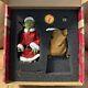 Sideshow Collectibles Star Wars 1/6 Scale Holiday Christmas Yoda New In Box