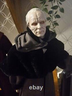 Sideshow Collectibles Star Wars Darth Sideous & Palpatine read Description