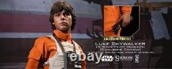 Sideshow Hot Toys Star Wars Luke Skywalker Red Five X-wing 1/6 Scale New