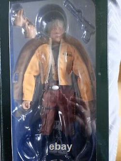 Star Wars Sideshow Collectibles 12 Luke Skywalker Yavin Ceremony Figure