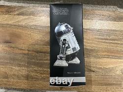 Star Wars Sideshow R2-D2 Deluxe