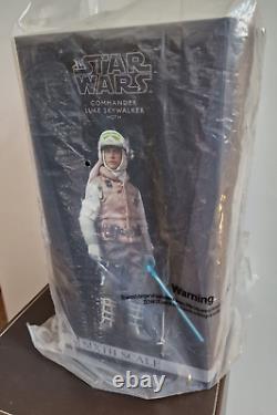 Figurine à l'échelle 1/6 de Luke Skywalker d'Empire contre-attaque de Star Wars sur Hoth