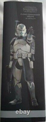 Figurine à l'échelle 1/6 du commandant Wolffe de Star Wars : The Clone Wars, nouvelle dans la série des figurines de collection.
