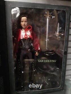 Figurine de poupée Kate Beckingsale de 30cm de la collection Sideshow Collectibles Van Helsing Valerious