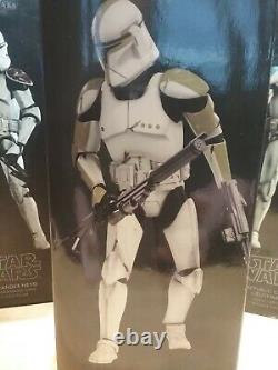 Sergent Clone figurine à l'échelle 1/6 de Sideshow Collectibles Militaires de Star Wars