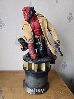 Sideshow Collectibles Hellboy 2 Figurine de Format Premium Édition Régulière