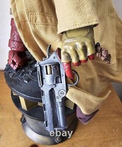 Sideshow Collectibles Hellboy 2 Figurine de Format Premium Édition Régulière