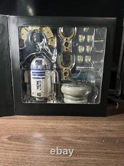 Sideshow Collectibles R2-D2 Deluxe Star Wars Sideshow Sixth Scale 1/6<br/> 
 <br/> 	 Collectionneurs Sideshow R2-D2 Deluxe Star Wars Sideshow Sixième Échelle 1/6